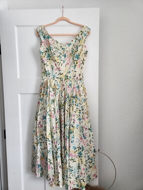 1950's Vintage Cream Floral Midi Dress with Pink & Teal Accents
